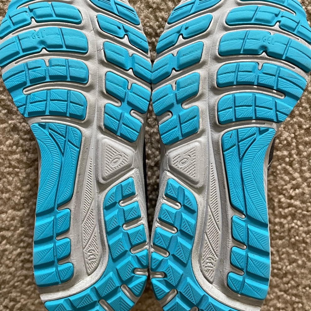 ASICS Women’s Tennis Shoes Gel-Cumulus 22 (Size 9) - Picture 4 of 10